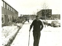 De Dracht foto feb. 1969 , op de achtergrond de afgebrande garage van Rosier.
