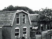 sigarenfabriek van Visser aan de Schoolstraat 1956-57