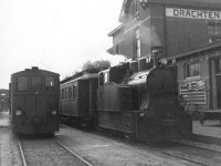 Tram en station 14 april 1936