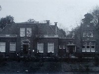 In dit Huis begonnen de zusters van de H Joseph in mei 1943 met het verpleeghuis St Joseph Van 1962 tot 1969 was hier Maartenwouden gehuisvest