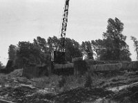 de betonnen brug richting Oosterwolde wordt gesloopt jaren 80 (2)